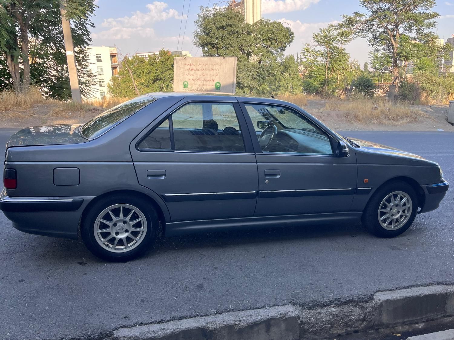 پژو پارس سال - 1392