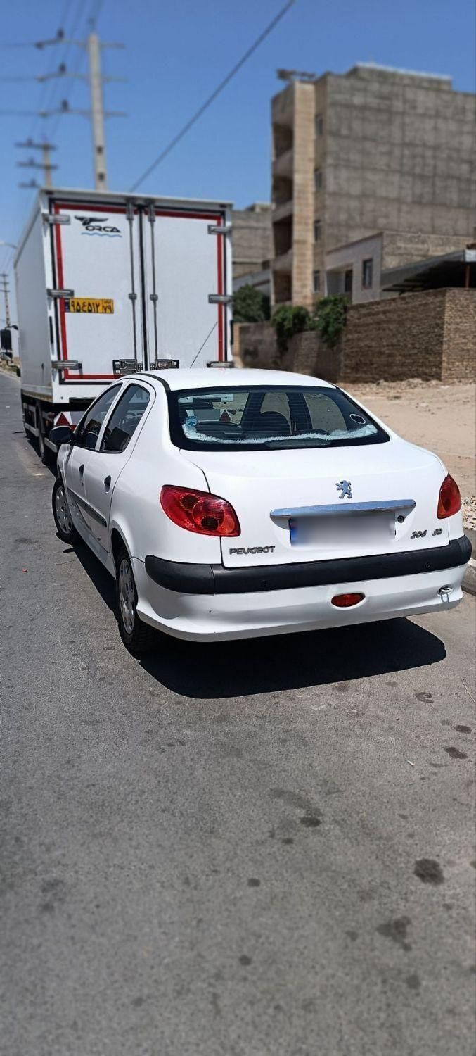 پژو ۲۰۶ صندوق دار v8 - 1395