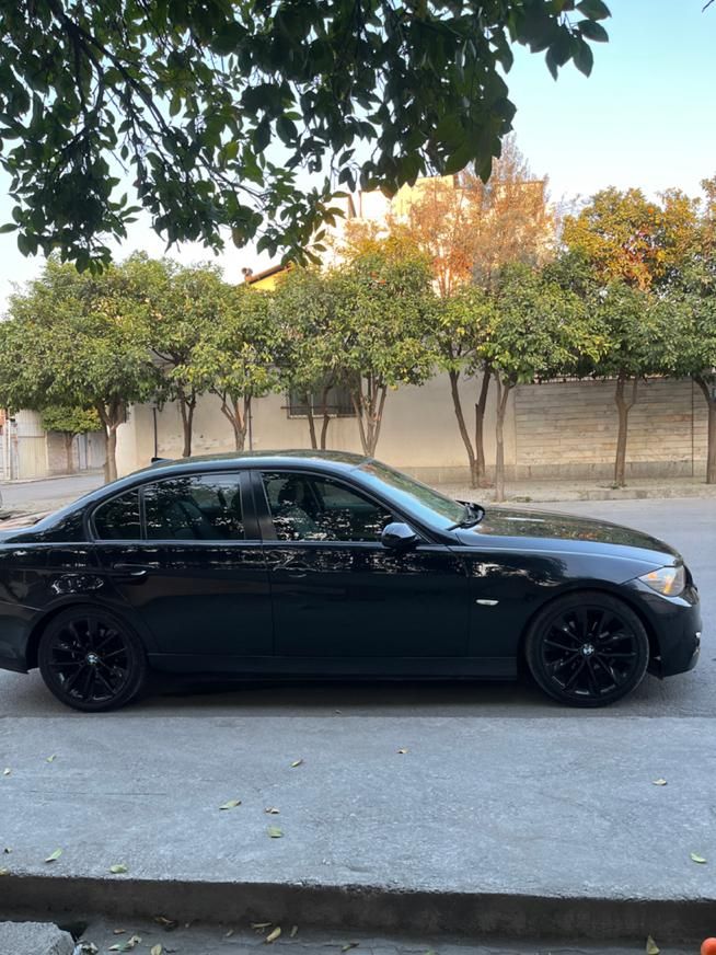 ب ام و سری 3 سدان 320i - 2007