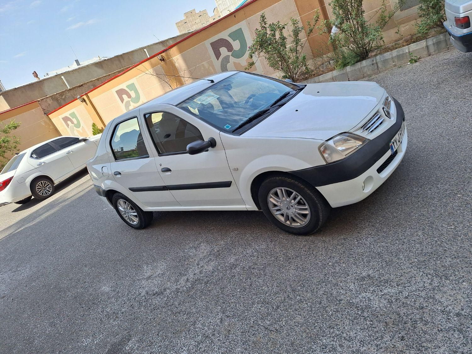 خودرو رنو، پارس تندر آگهی ann_19576040