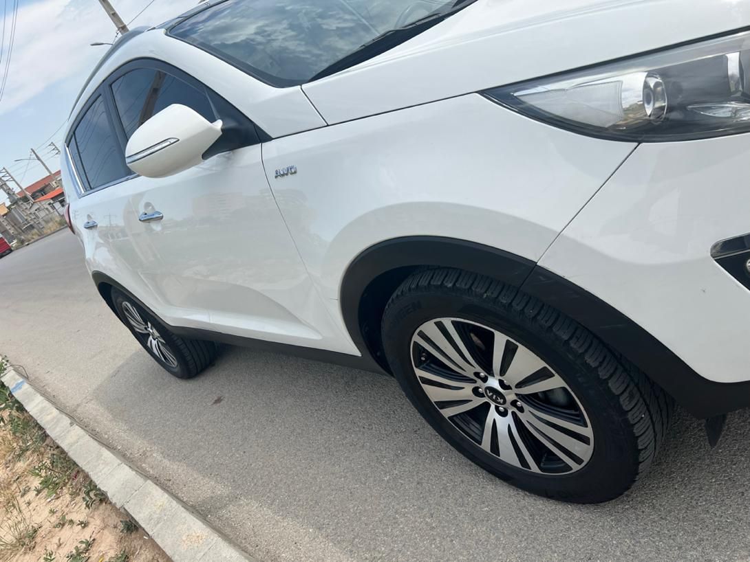 کیا اسپورتیج 4 سیلندر فول 2400cc - 2014