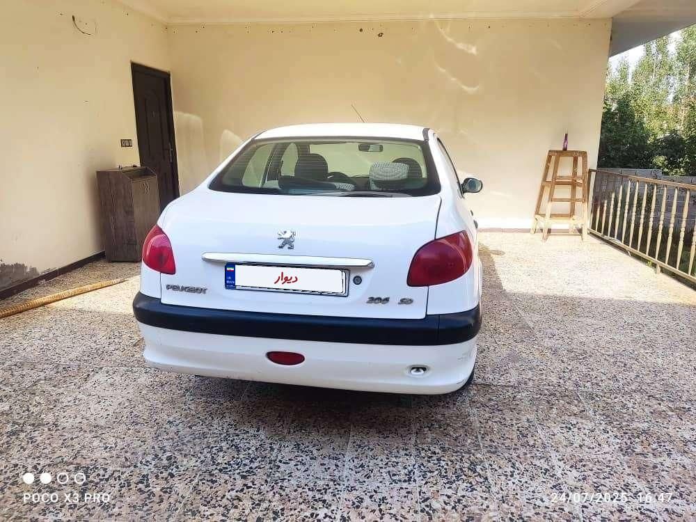 پژو ۲۰۶ صندوق دار v8 - 1395