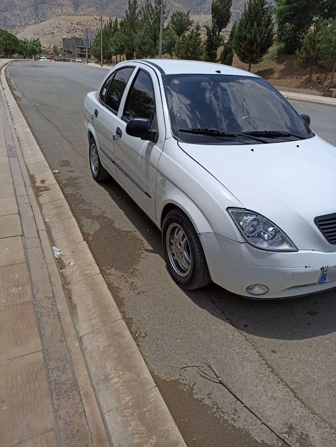 تیبا صندوق دار SX - 1398