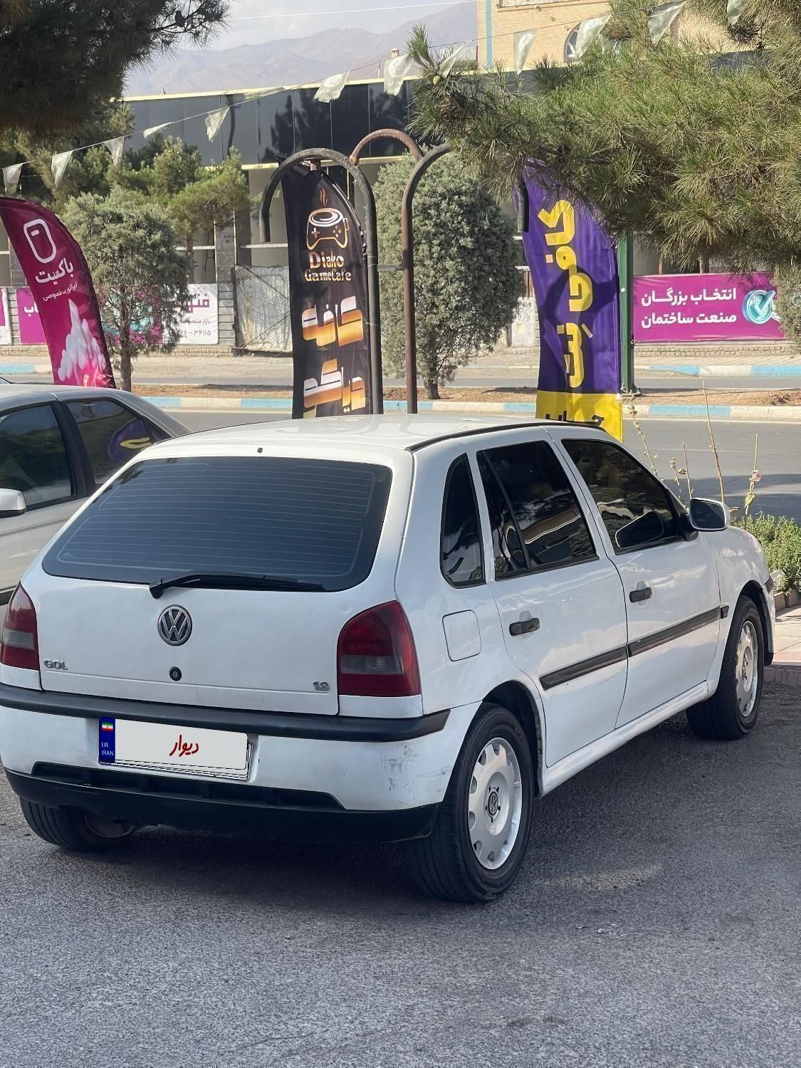 خودرو فولکس، گل آگهی ann_19577163