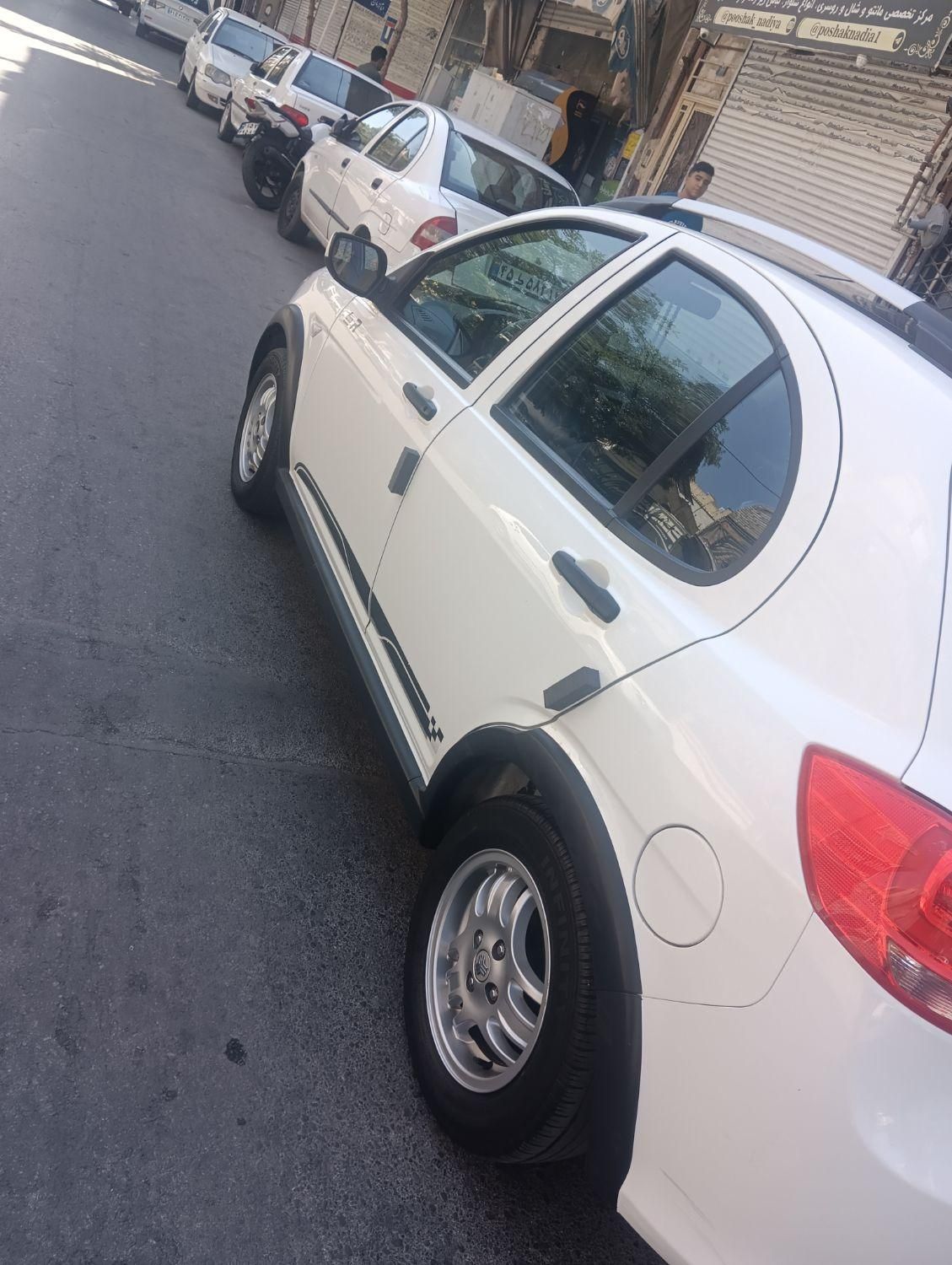 کوییک R دنده‌ای - 1401