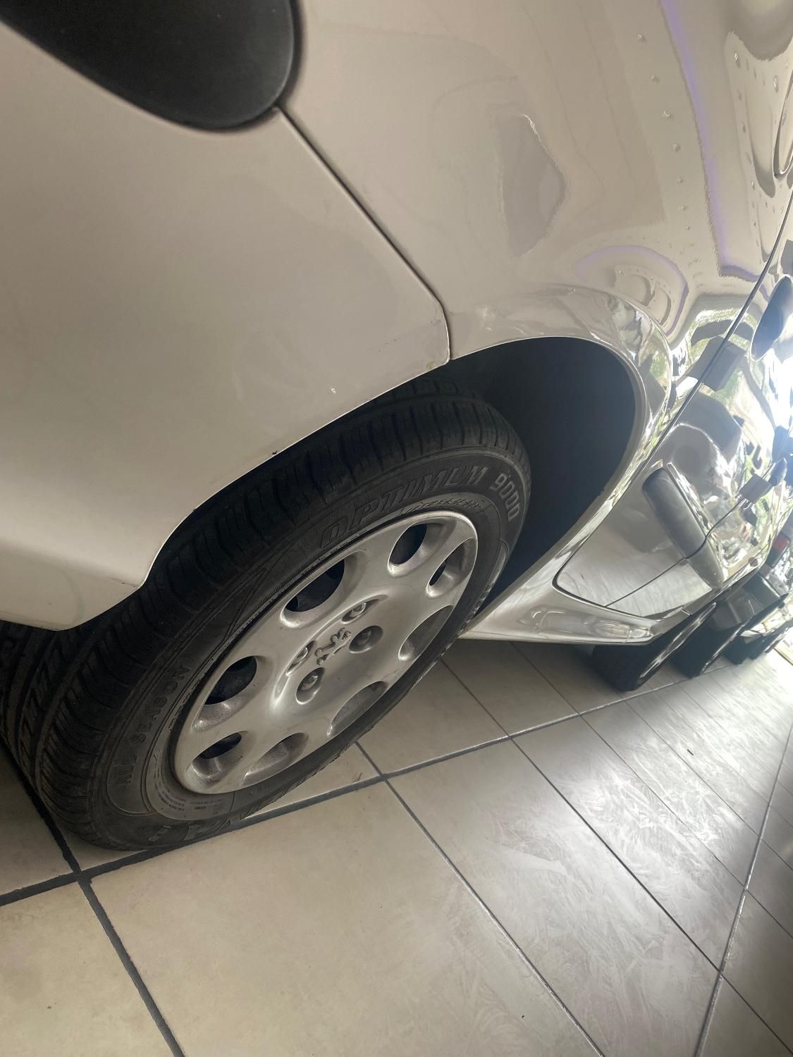 پژو ۲۰۶ صندوق دار v8 - 1395