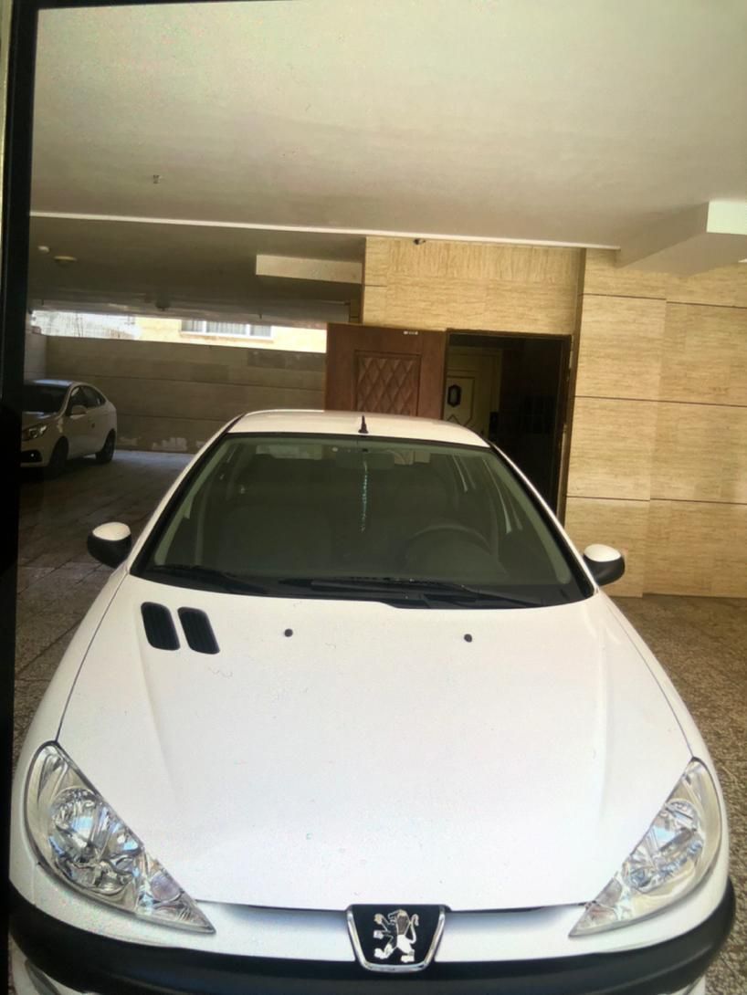 پژو ۲۰۶ صندوق دار v8 - 1397