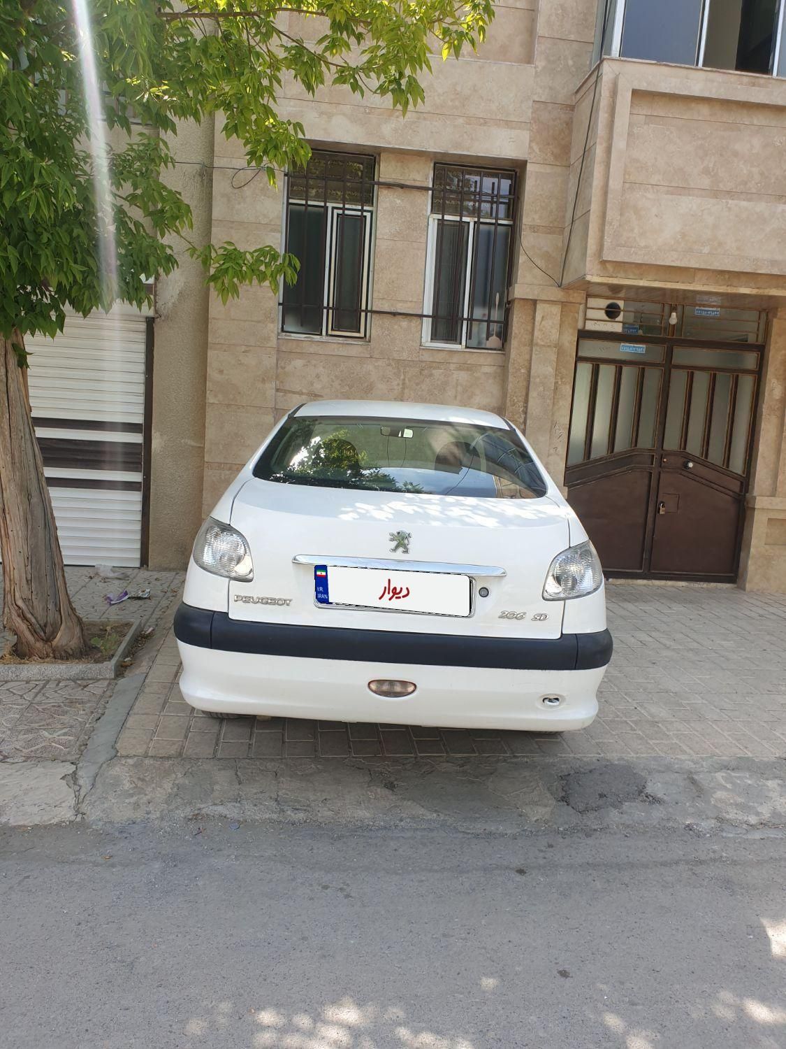 پژو ۲۰۶ صندوق دار v8 - 1390