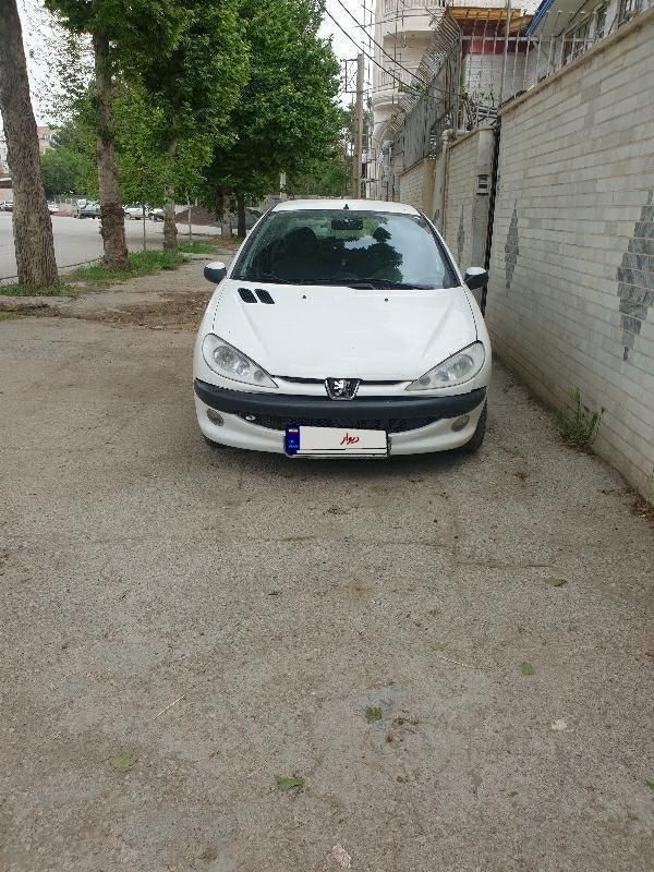 پژو ۲۰۶ صندوق دار v8 - 1390