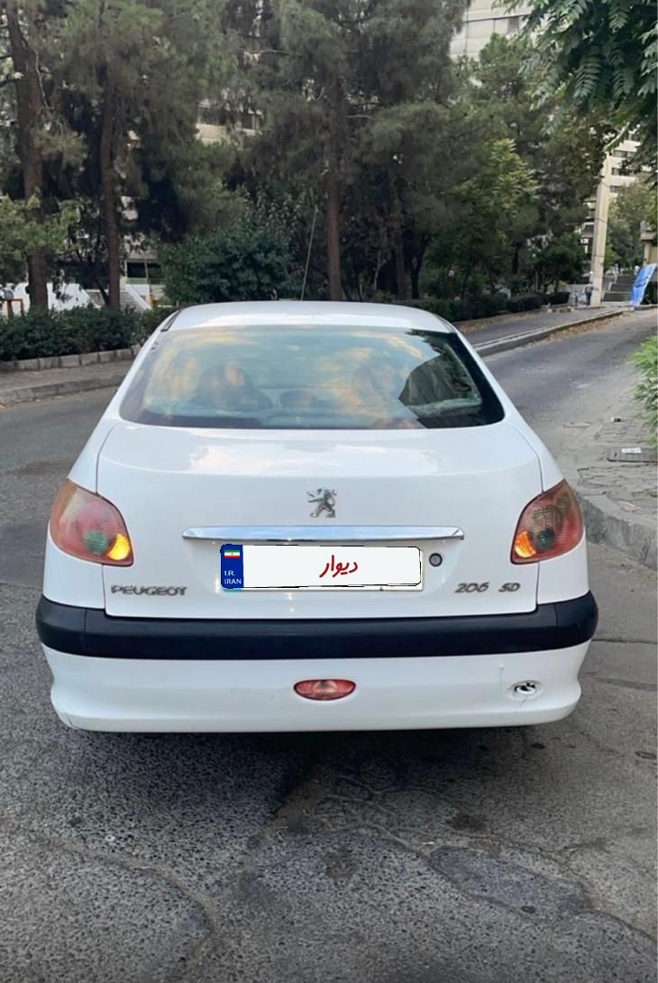 پژو ۲۰۶ صندوق دار v8 - 1391