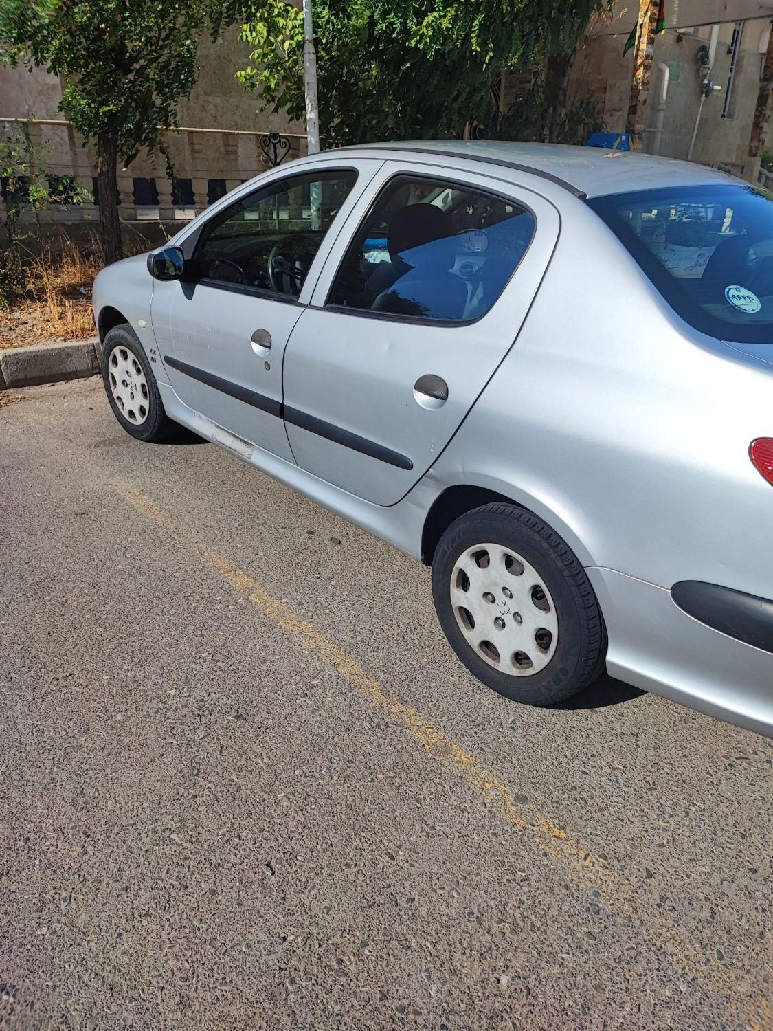 پژو ۲۰۶ صندوق دار v8 - 1398