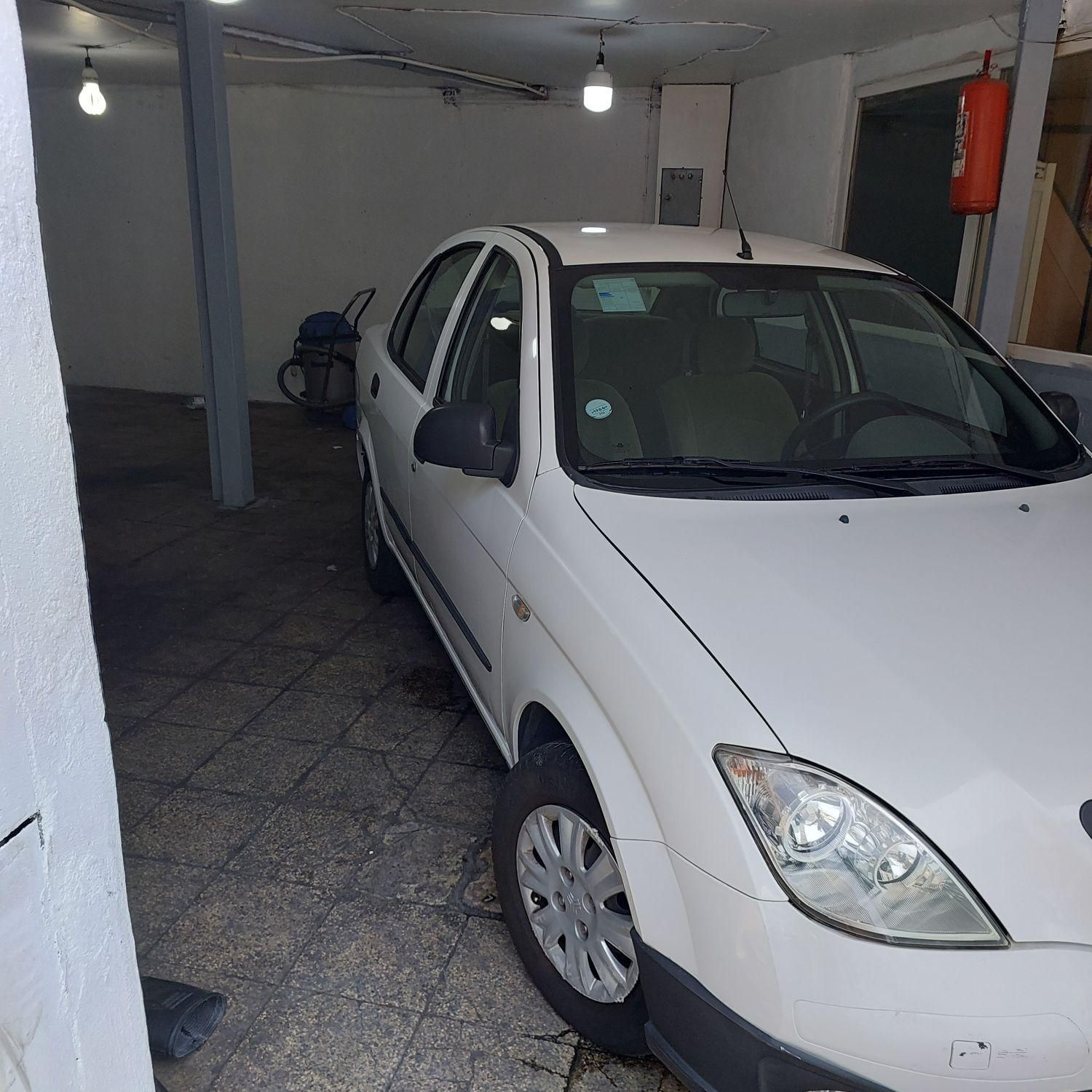 تیبا صندوق دار SX - 1398