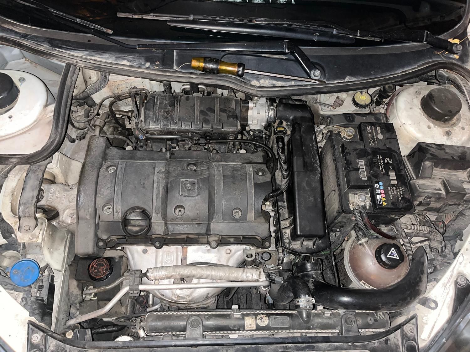 پژو ۲۰۶ صندوق دار v8 - 1393