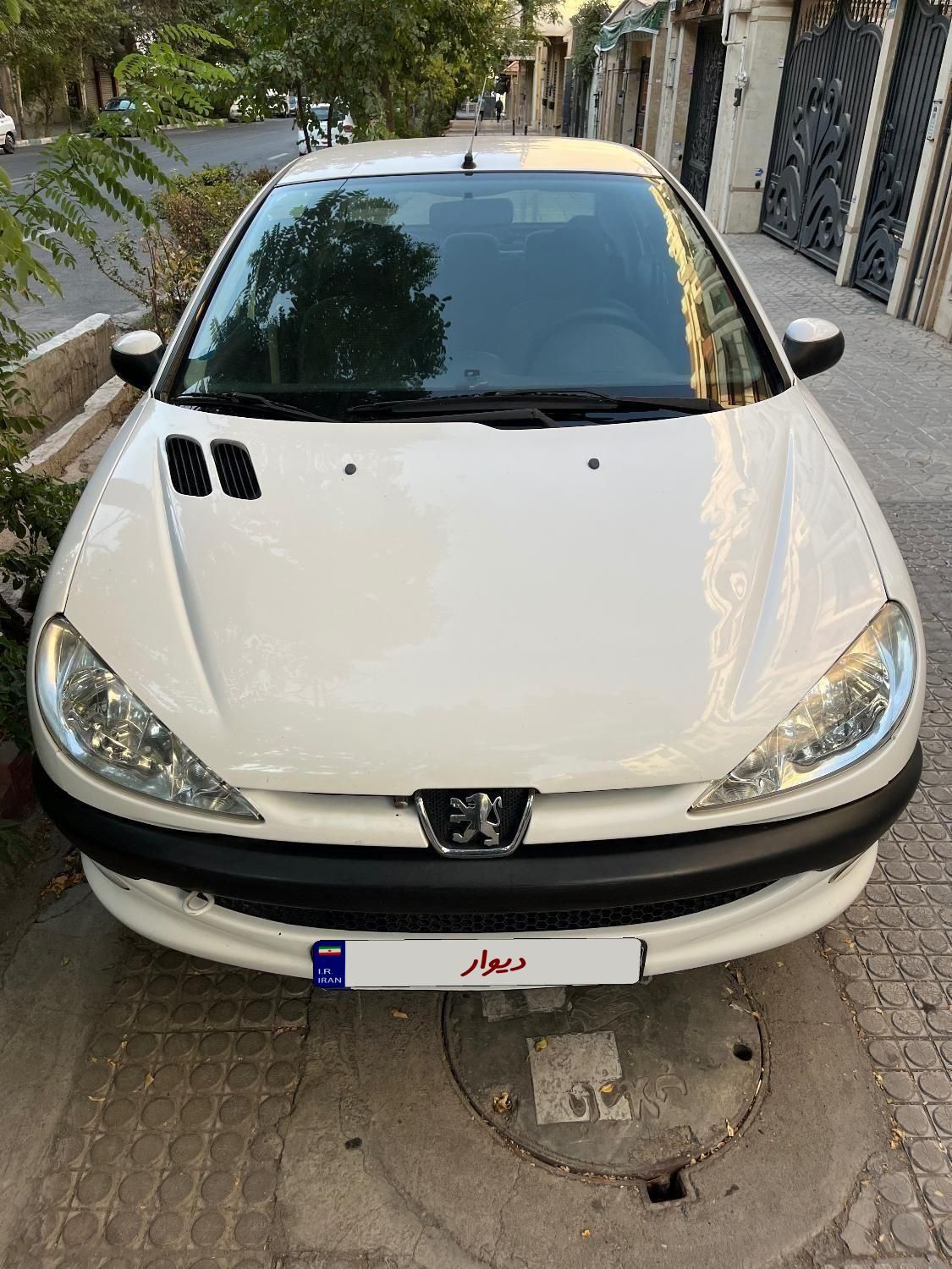 پژو ۲۰۶ صندوق دار v8 - 1398