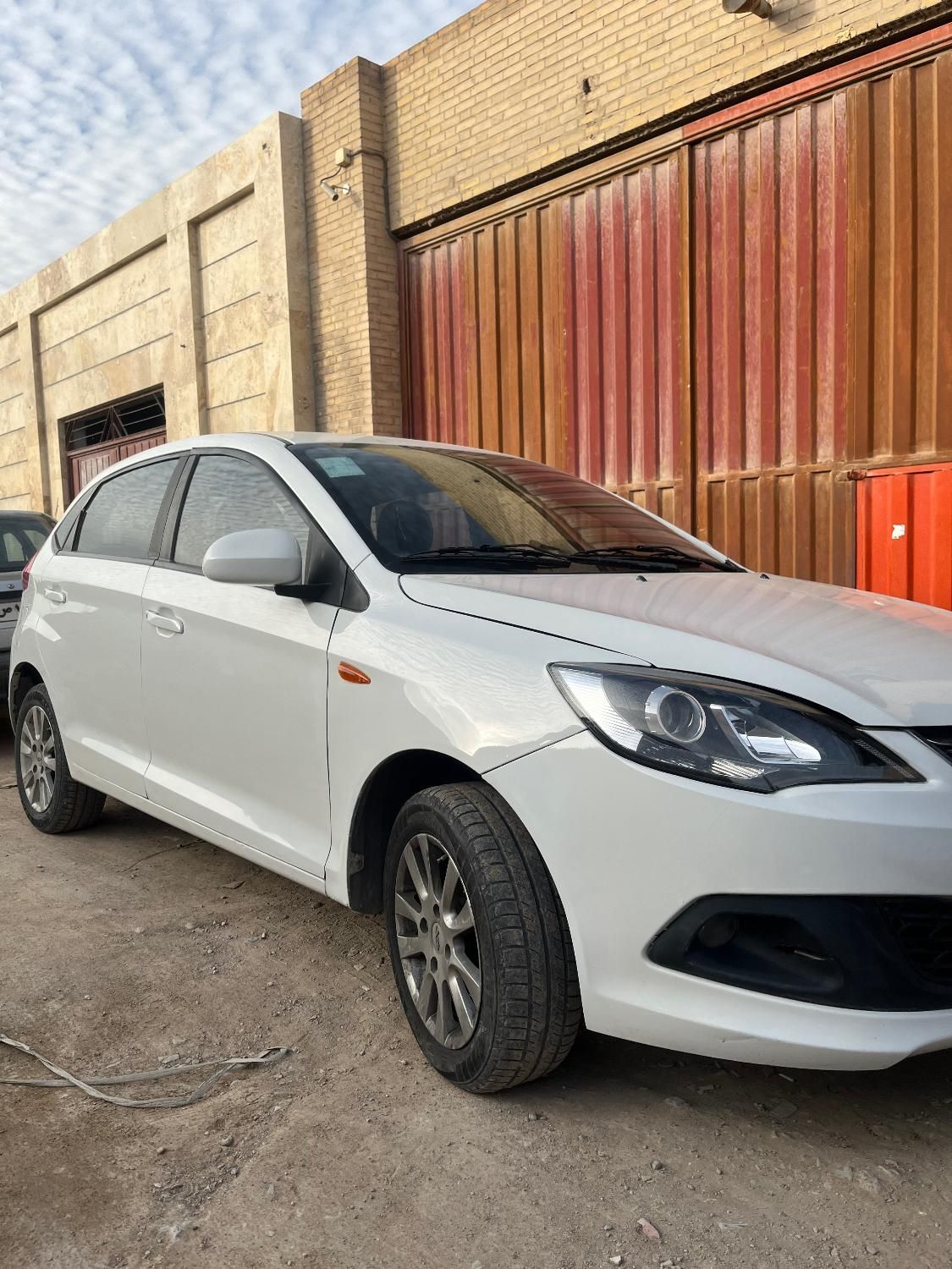 ام وی ام 315 هاچ بک ساده دنده ای - 1395