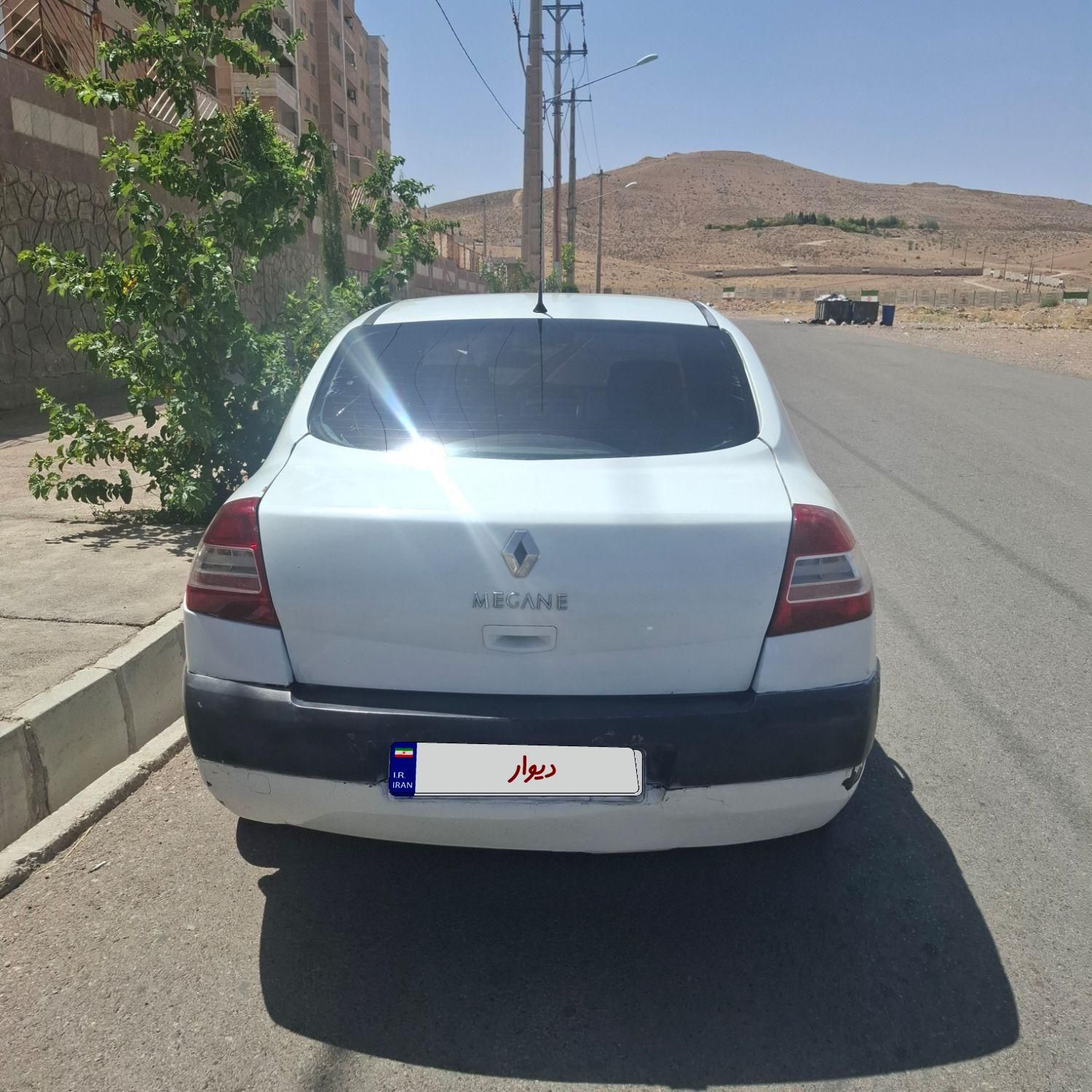 رنو مگان پارس خودرو 1600 E2 - 1391