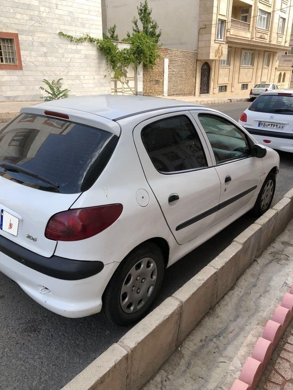 پژو 206 تیپ 2 - 1395
