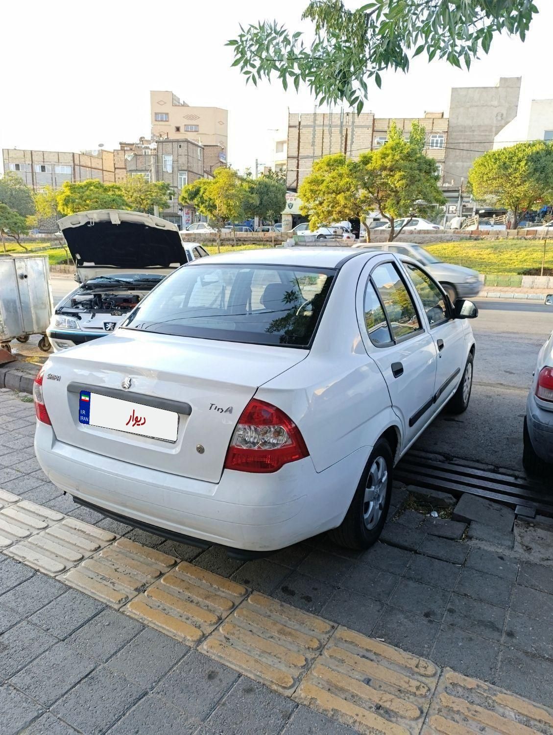 تیبا صندوق دار SX - 1395