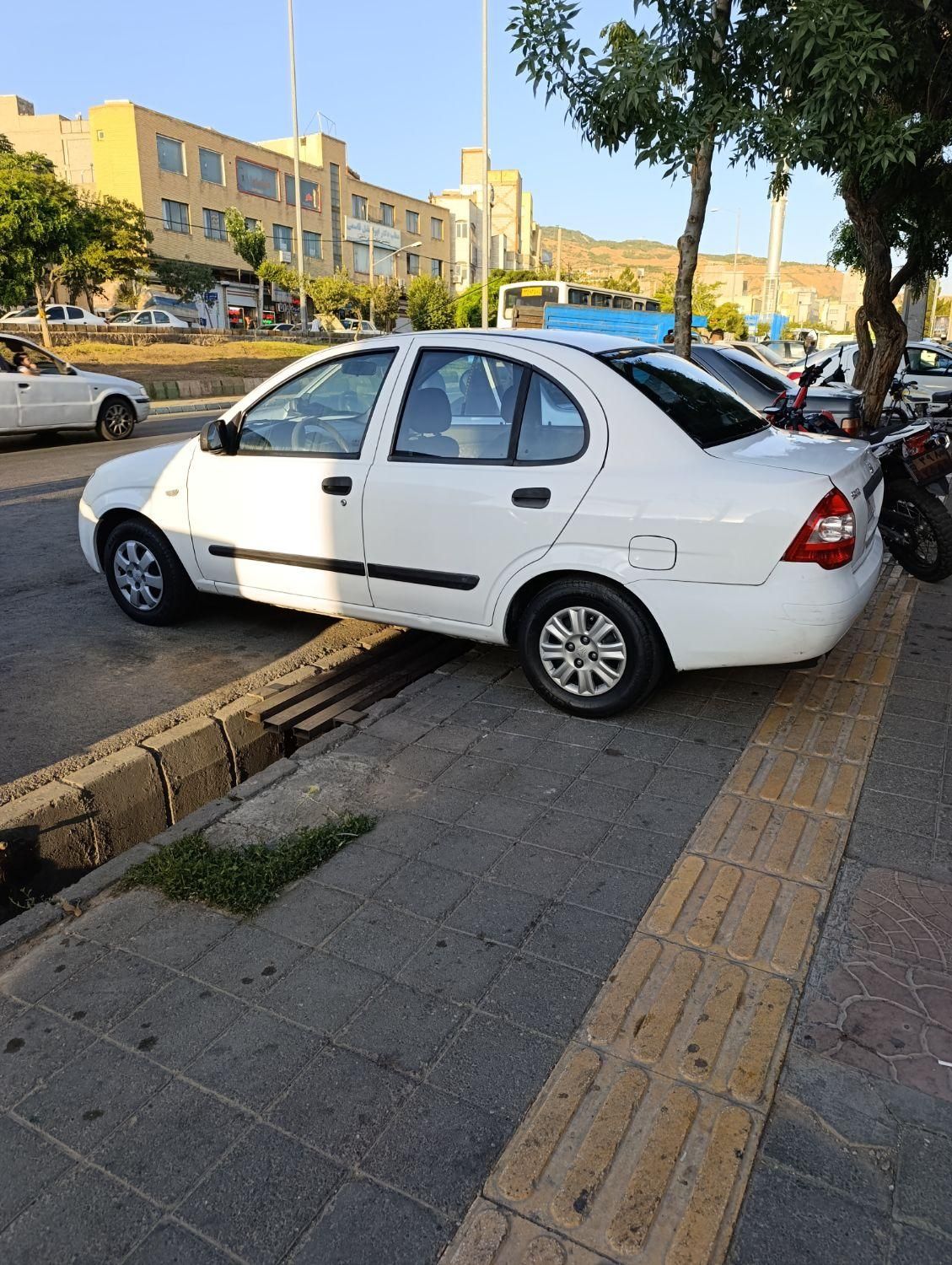 تیبا صندوق دار SX - 1395