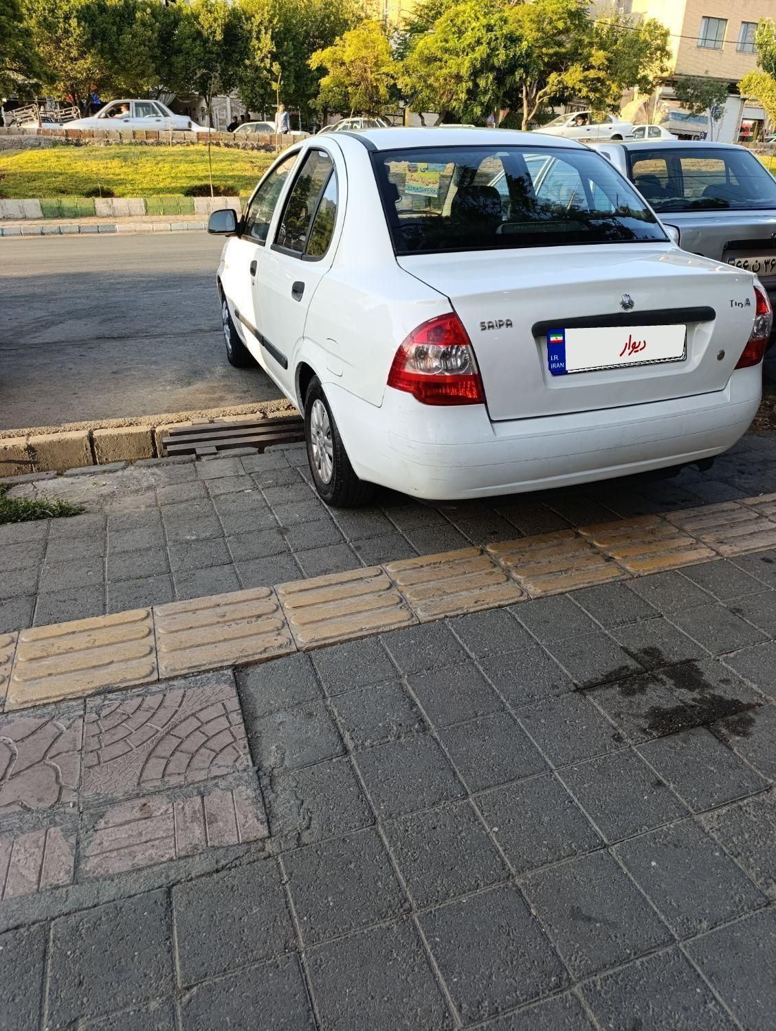 تیبا صندوق دار SX - 1395