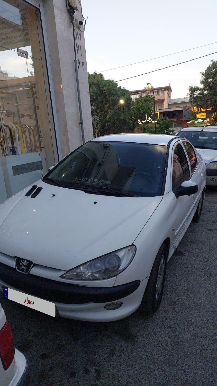 پژو ۲۰۶ صندوق دار v8 - 1393