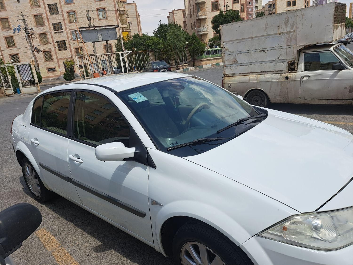 رنو مگان پارس خودرو 2000 - 1391