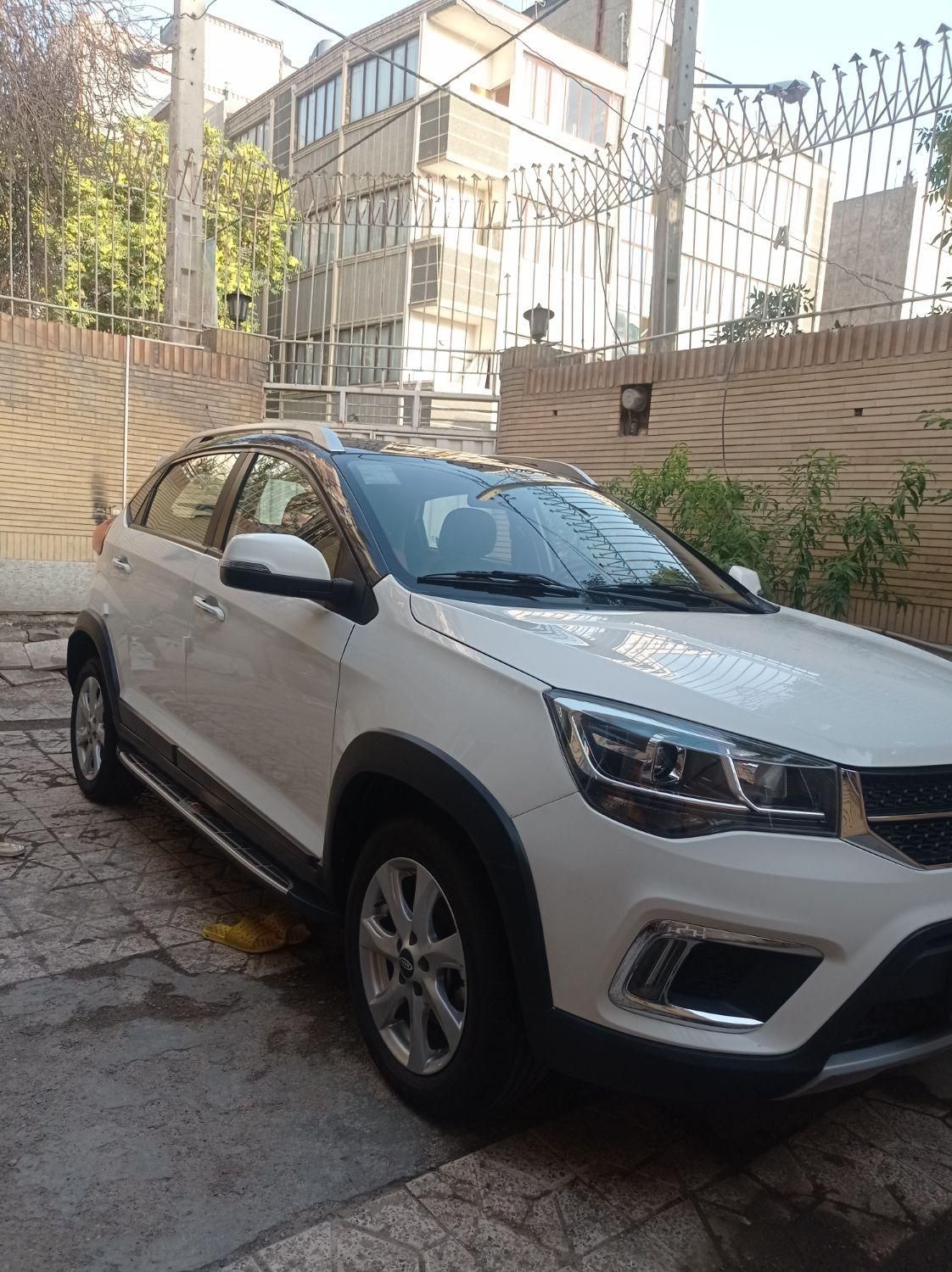 خودرو ام وی ام، X22 آگهی ann_19579561