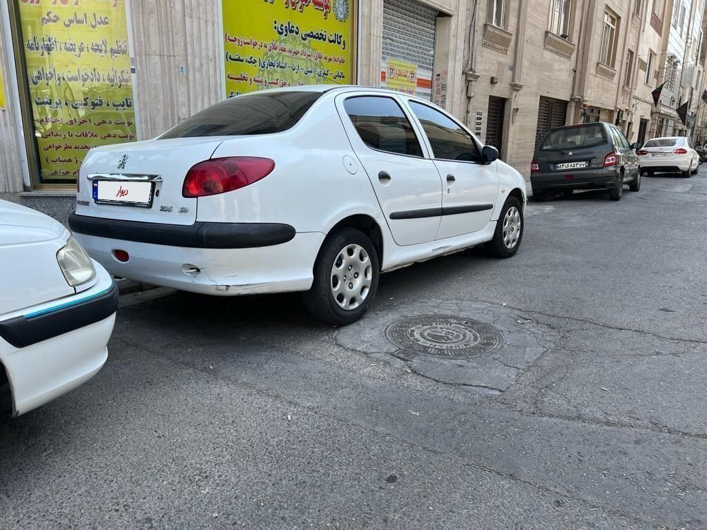 پژو ۲۰۶ صندوق دار v8 - 1395