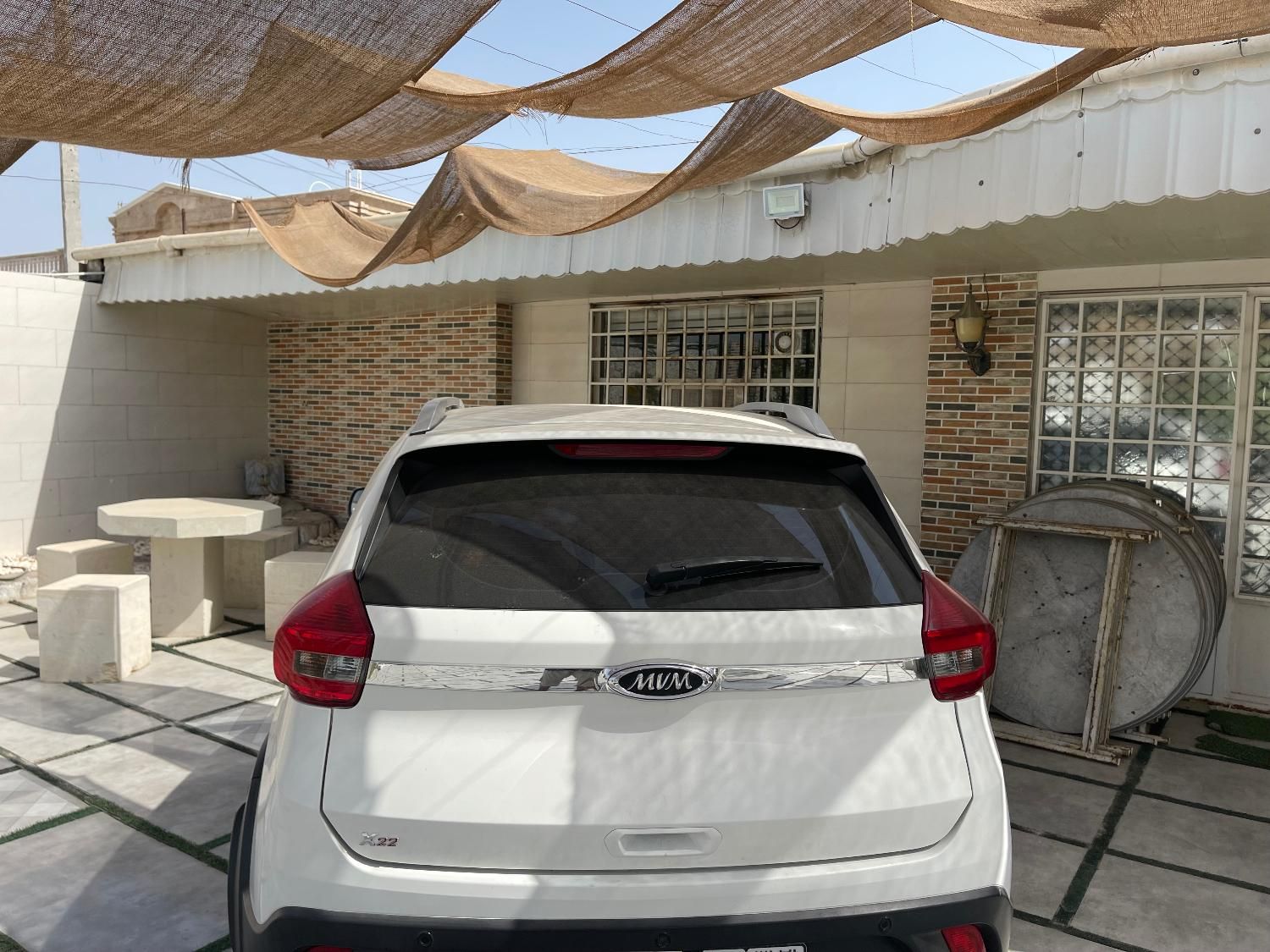 ام وی ام X22 دنده‌ای لاکچری - 1398