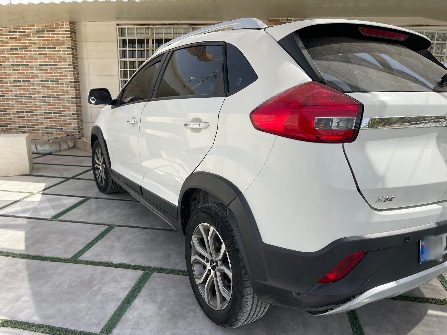 ام وی ام X22 دنده‌ای لاکچری - 1398