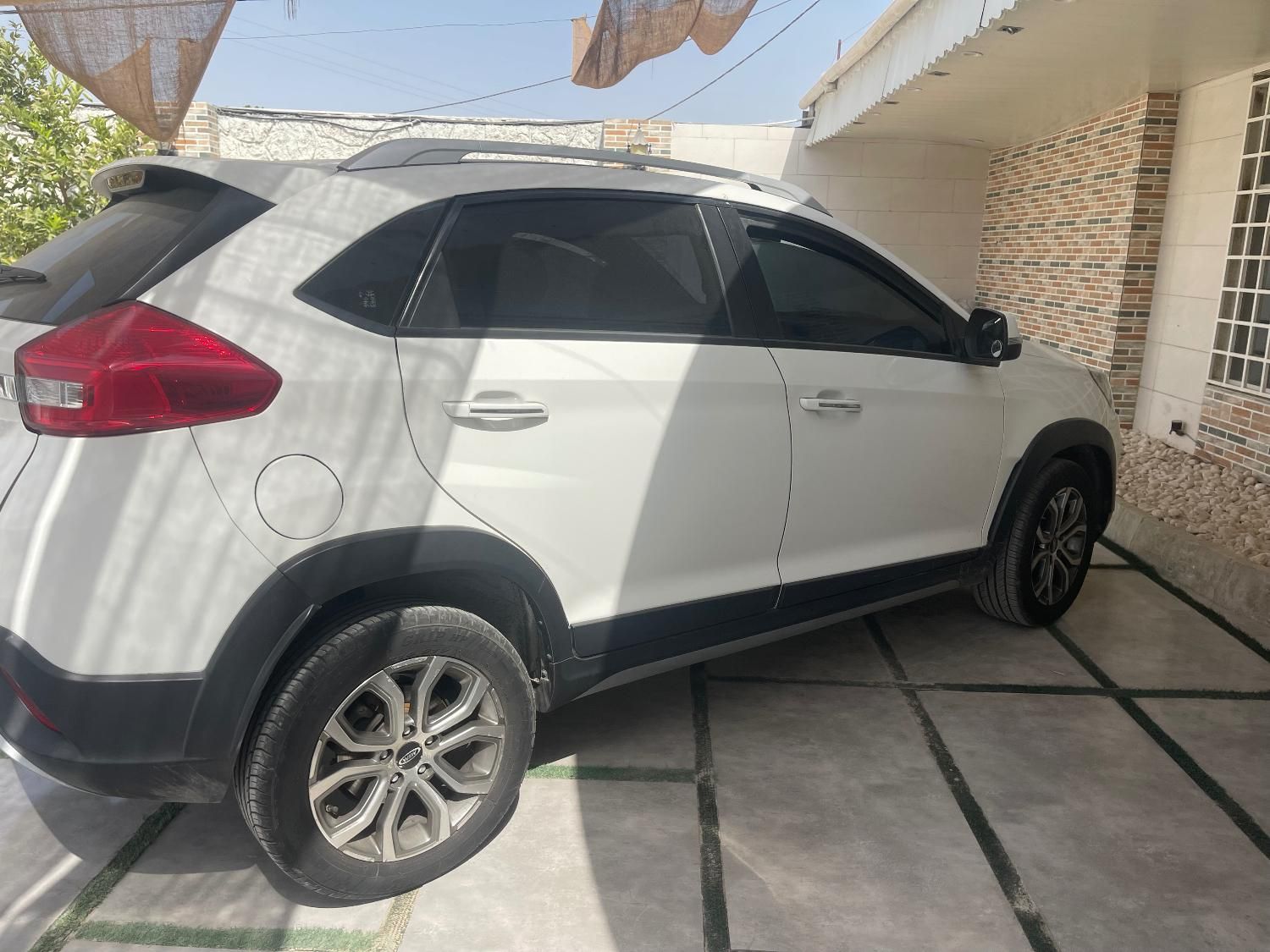 ام وی ام X22 دنده‌ای لاکچری - 1398