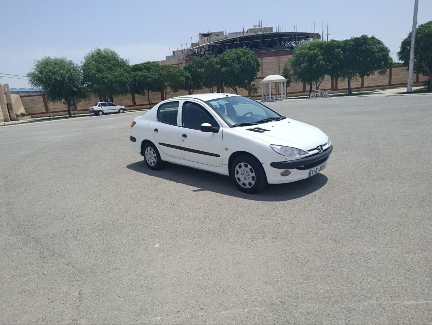 پژو ۲۰۶ صندوق دار v8 - 1394
