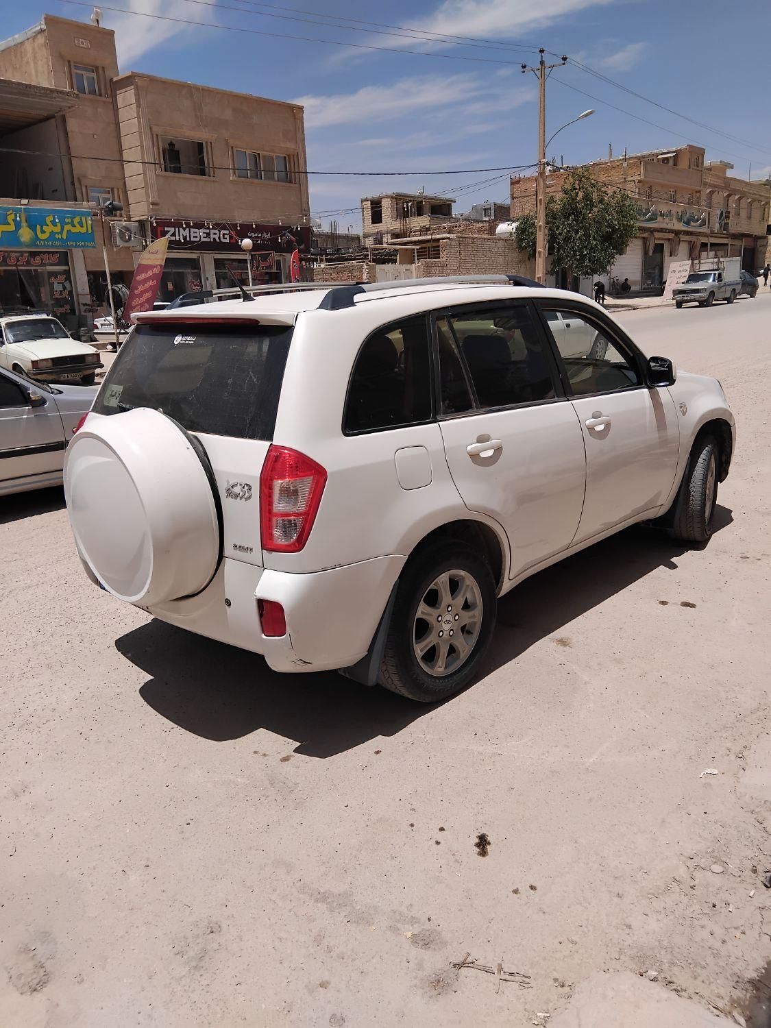 ام وی ام X33 دنده‌ای ساده - 1395