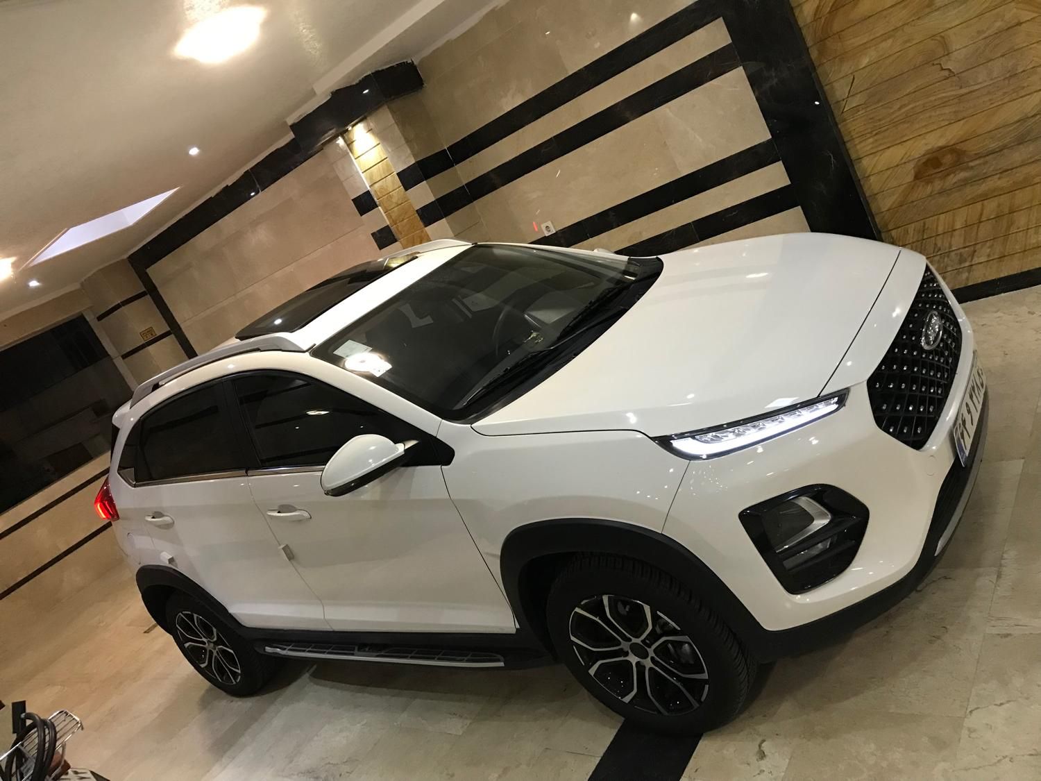 ام وی ام X22 پرو اتوماتیک اکسلنت - 1402