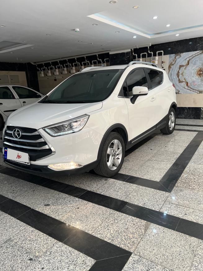 جک S3 اتوماتیک - 1402