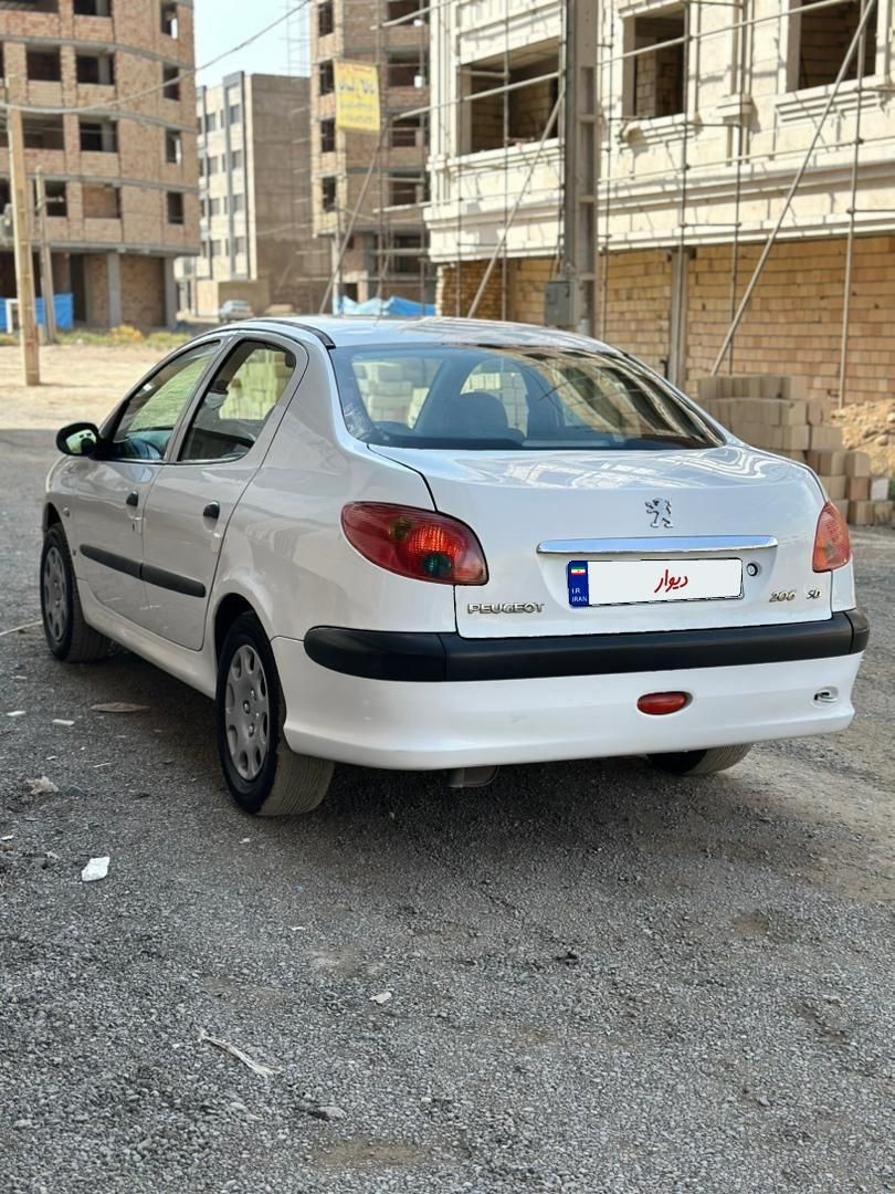 پژو ۲۰۶ صندوق دار v8 - 1394