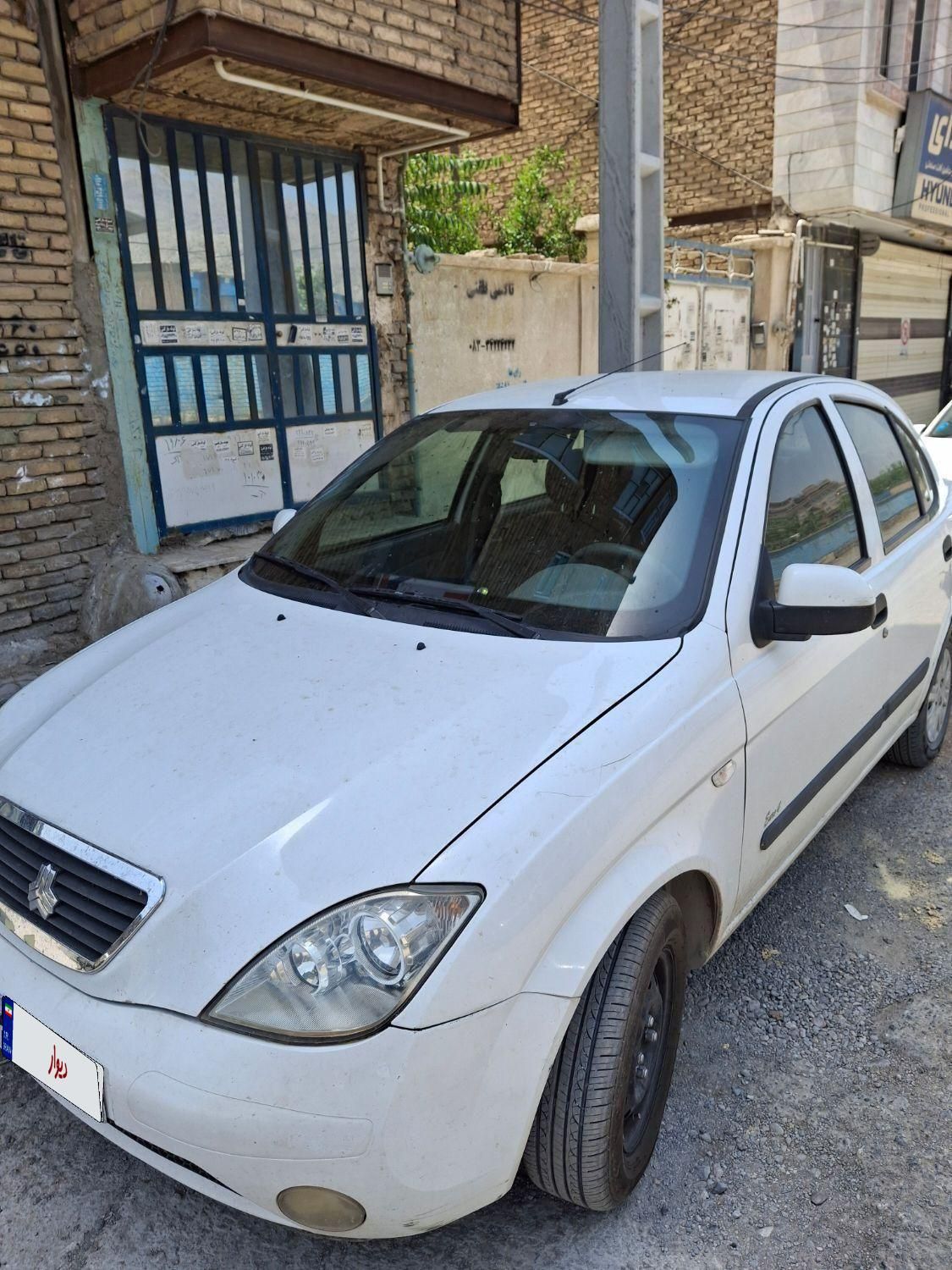 تیبا صندوق دار SX - 1392
