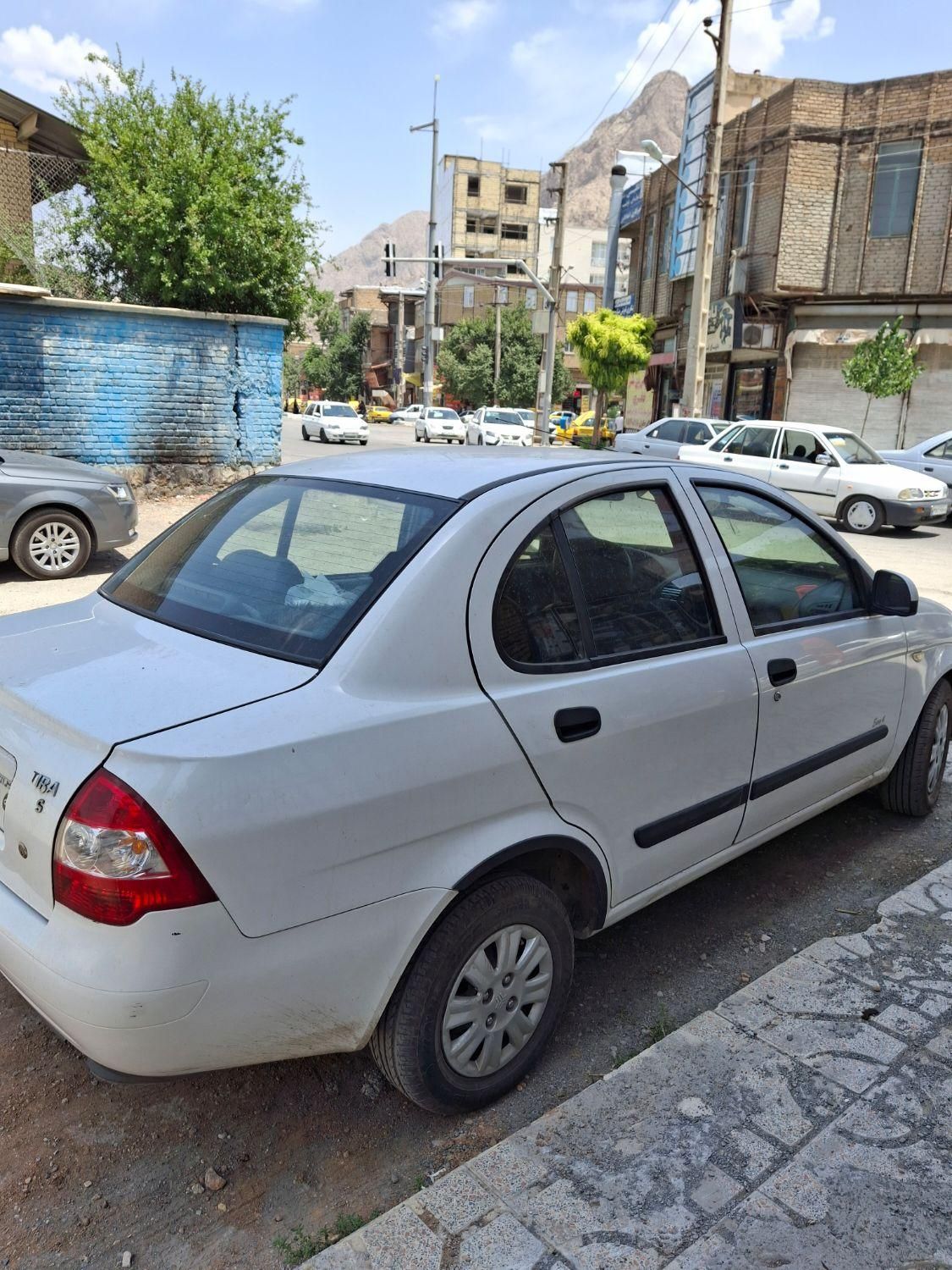 تیبا صندوق دار SX - 1392