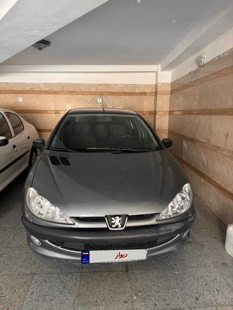 پژو ۲۰۶ صندوق دار v8 - 1395