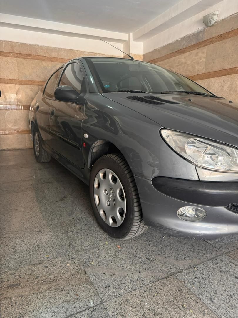 پژو ۲۰۶ صندوق دار v8 - 1395