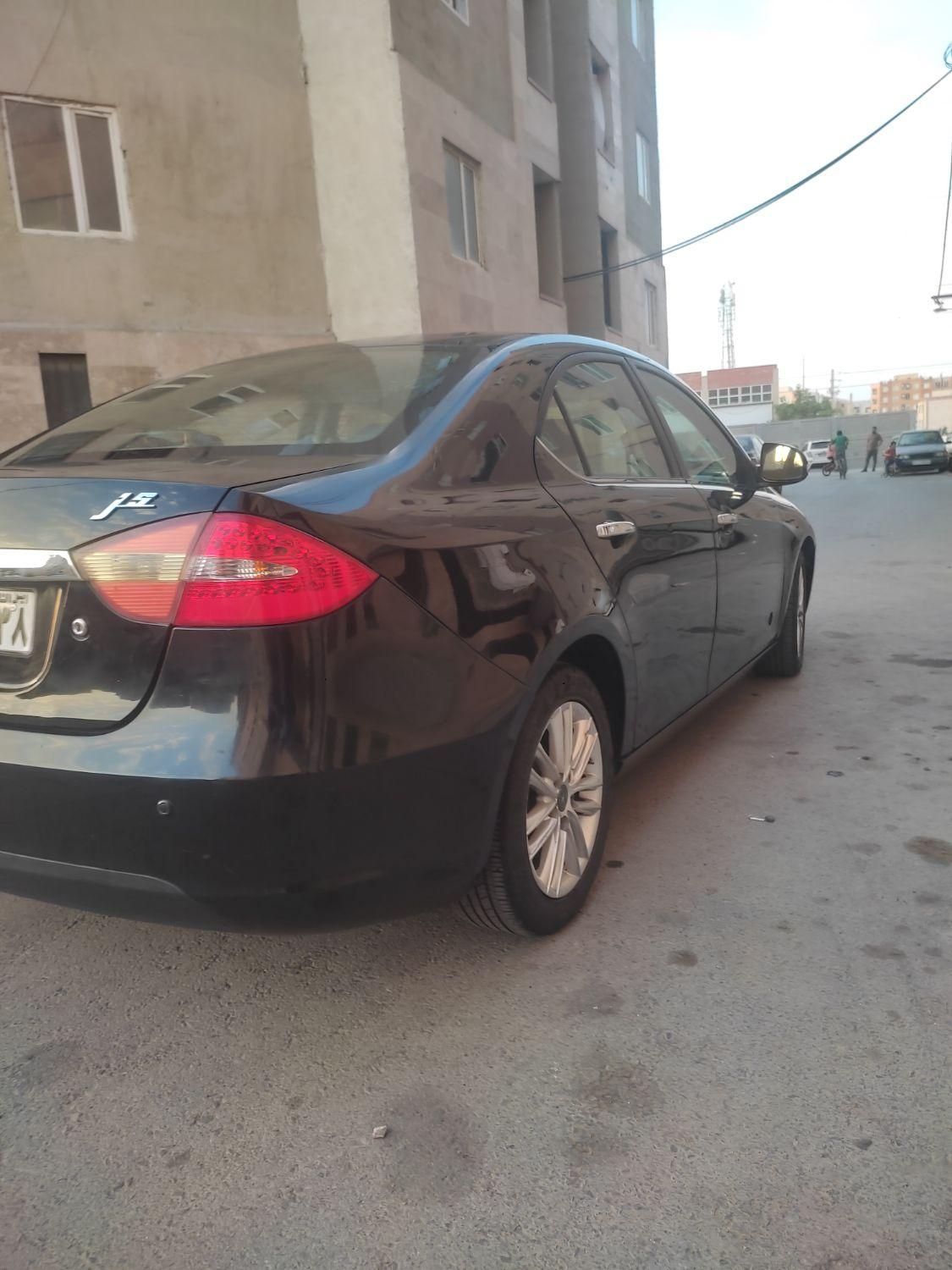 جک J5 اتوماتیک - 1394