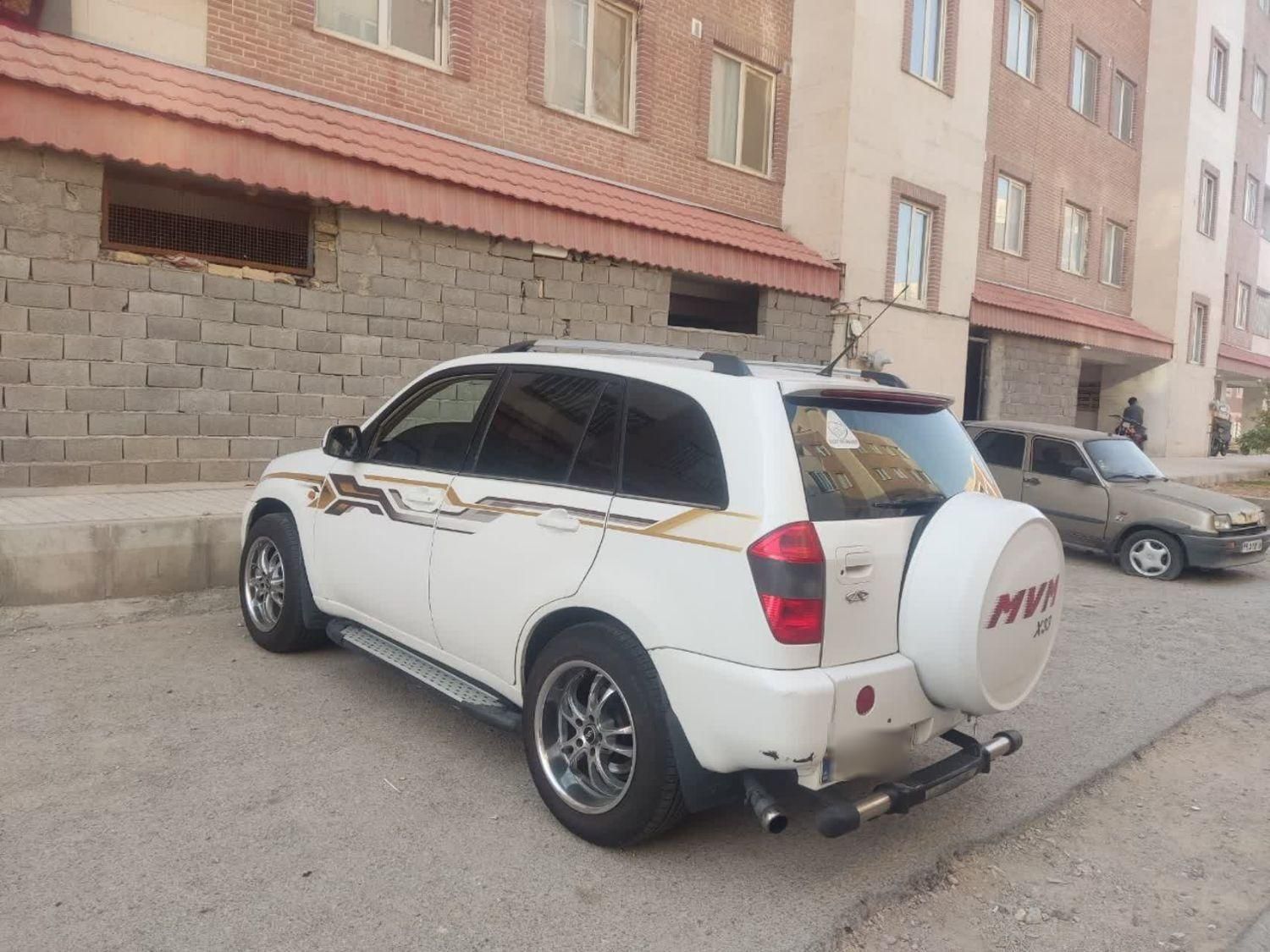 ام وی ام X33 دنده‌ای ساده - 1391