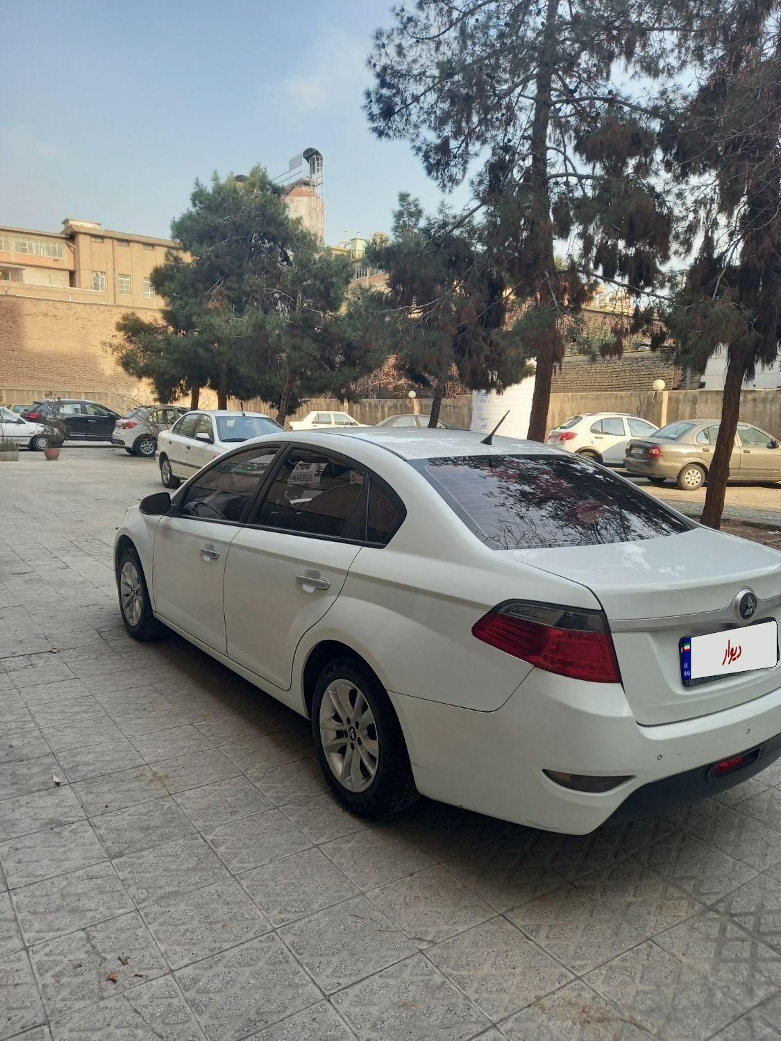 برلیانس H330 دنده‌ای 1500 - 1396