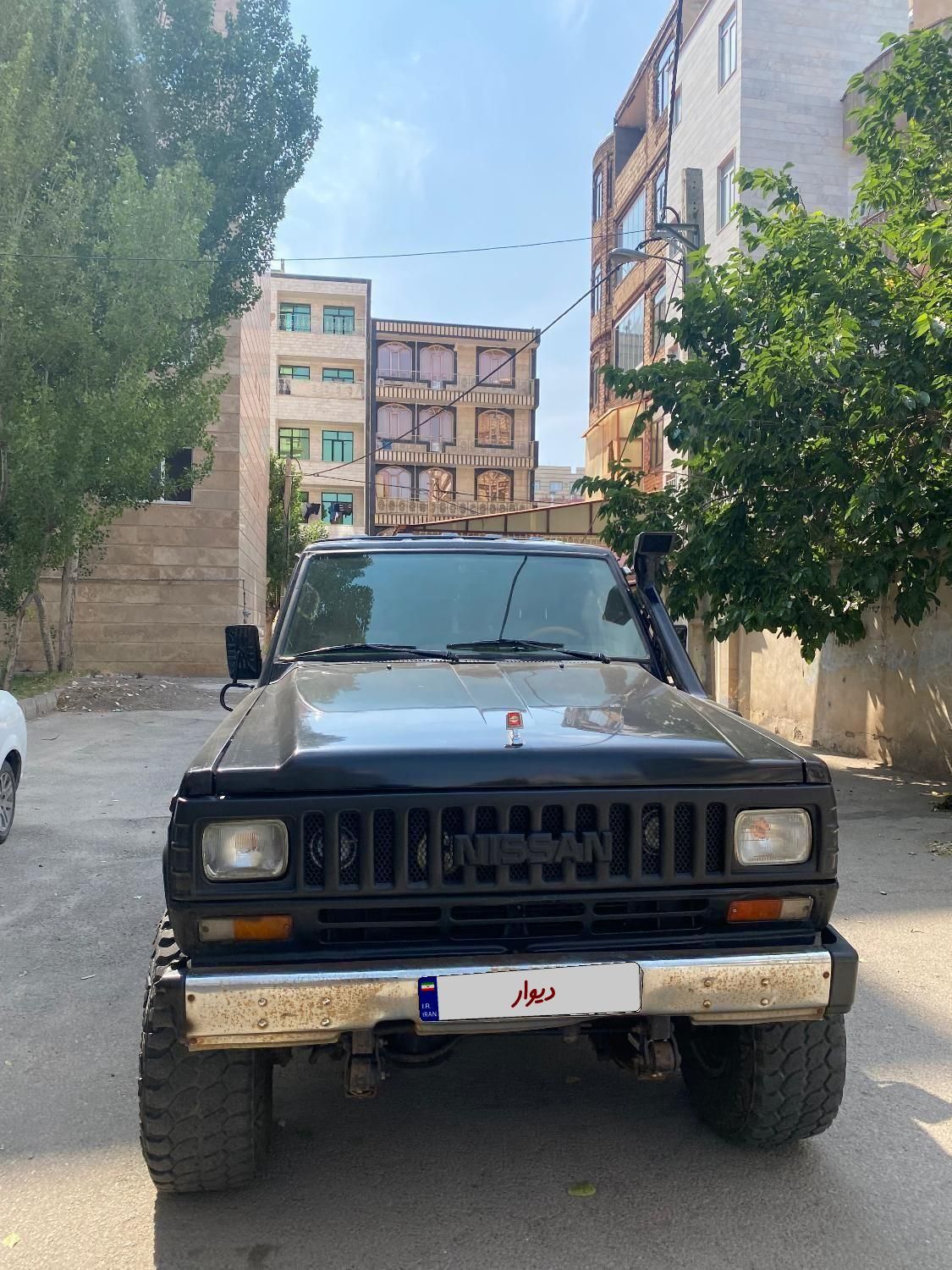 نیسان پاترول دو درب دنده‌ای - 1993