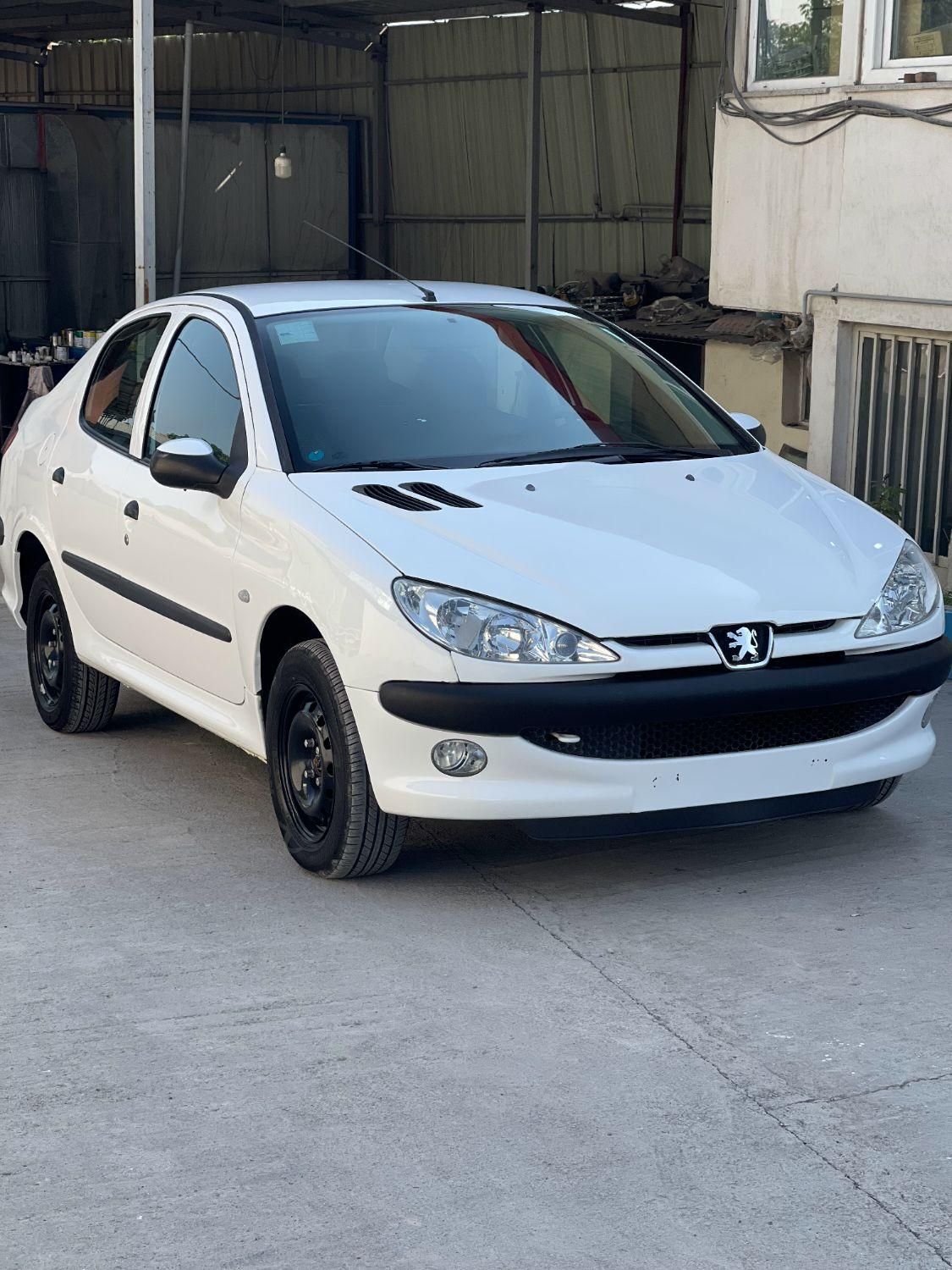 پژو ۲۰۶ صندوق دار v8 - 1395