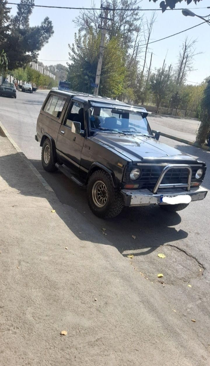 نیسان پاترول دو درب دنده‌ای - 1995