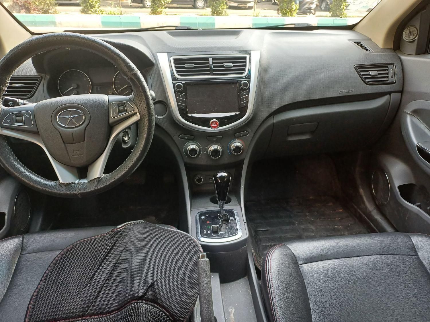 جک J4 اتوماتیک ساده - 1402