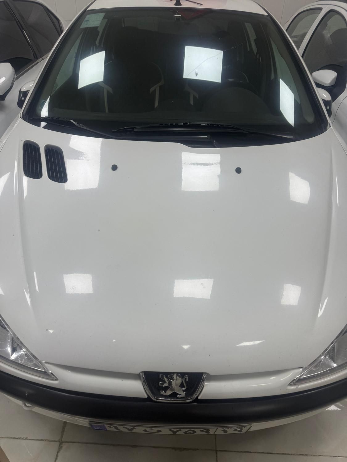 پژو ۲۰۶ صندوق دار v8 - 1396