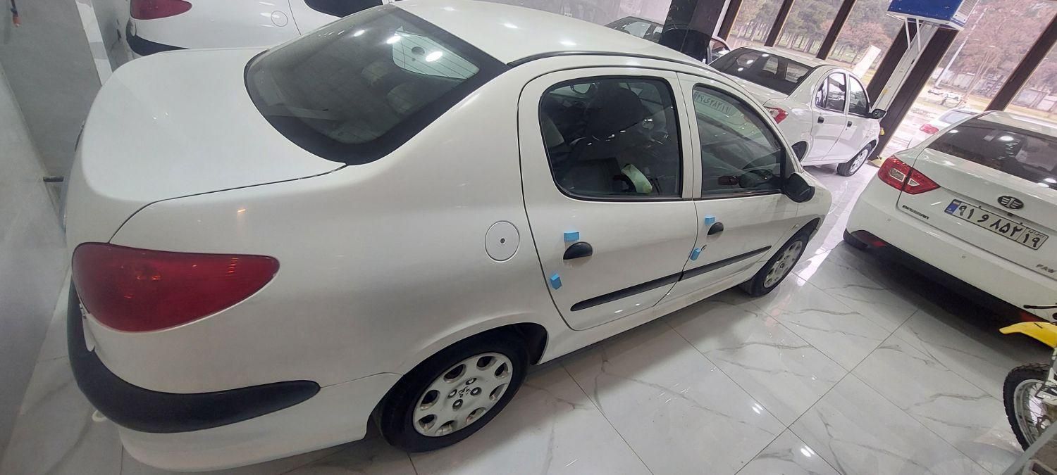 پژو ۲۰۶ صندوق دار v8 - 1396