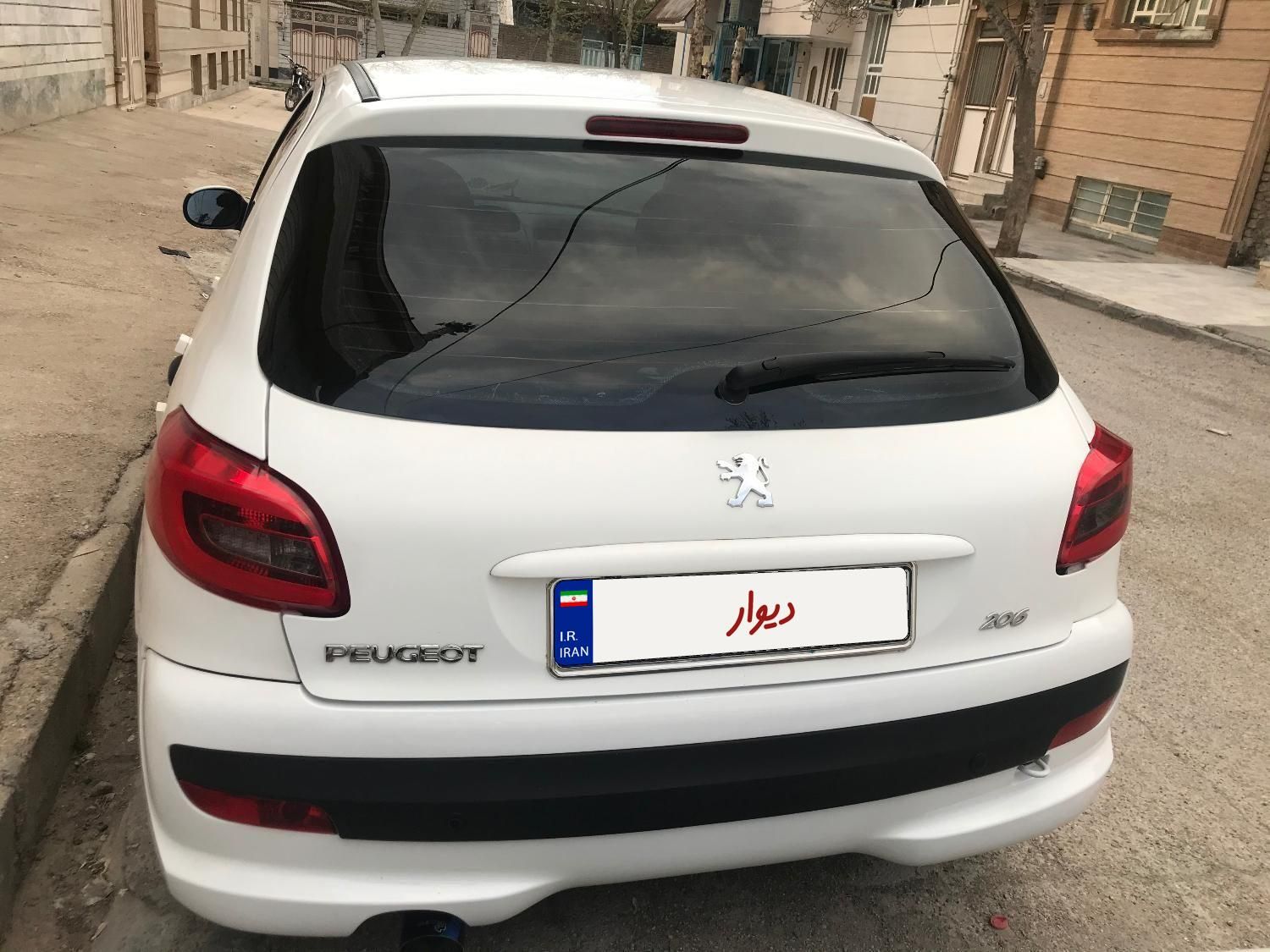 پژو 206 تیپ 3 - 1396